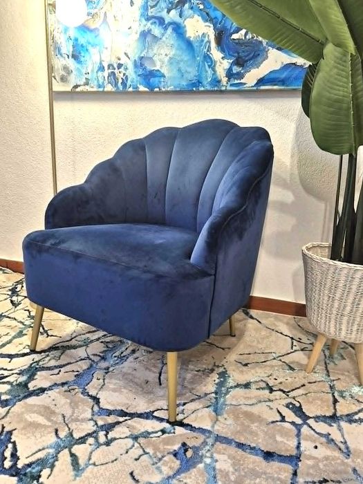 Poltrona em Concha / Bergere / Sofa / Cadeira / Veludo / Azul / Movel / Sala / Quarto