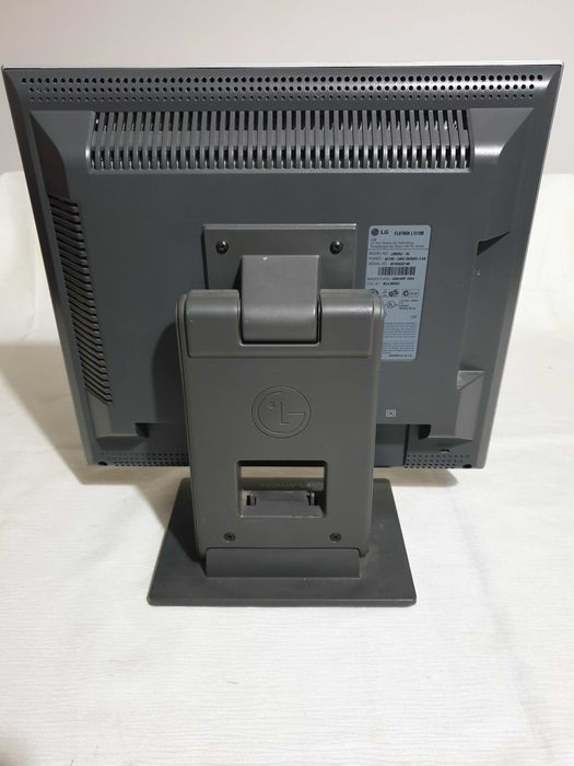 LG Monitor - FLATRON L1510M - 15'' - In Good Condition64552538532993122
