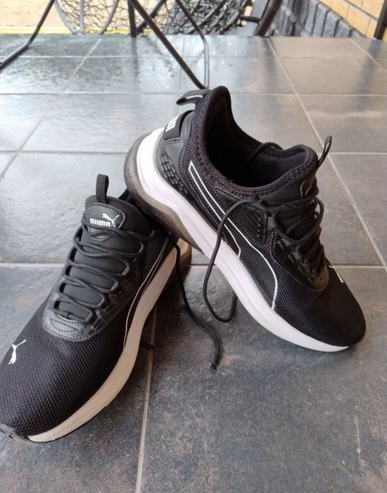 Чоловічі кросівки