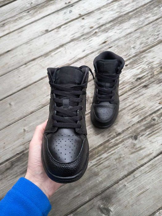 Кросівки джордан. Кросівки. Шкіряні кросівки (високі) Jordan