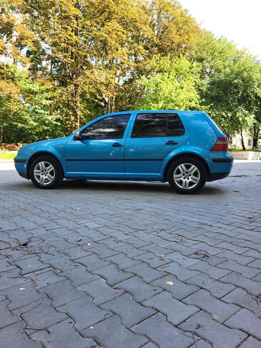 Продам Golf 4 1.4