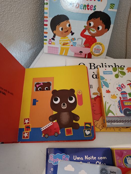 Livros interativos de criança