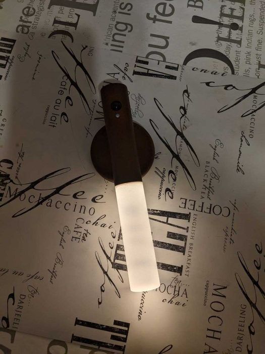 Магнитная лампа ночник с датчиком движения