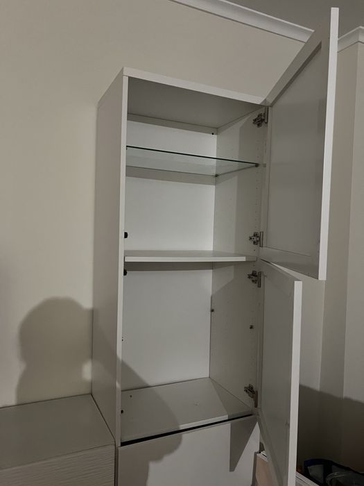 Aparador/Móvel TV + Móvel Vertical com prateleiras e portas em vidro