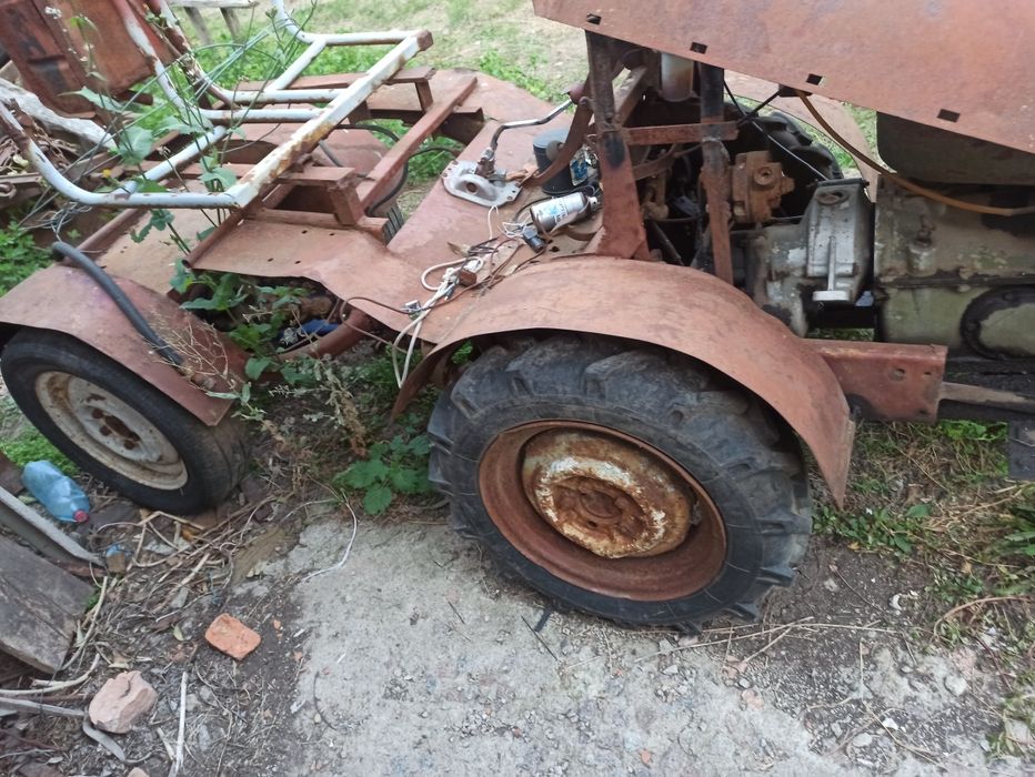 Саморобний Трактор