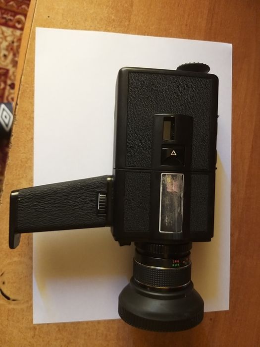 Kamera retro jako wystrój studia filmowego