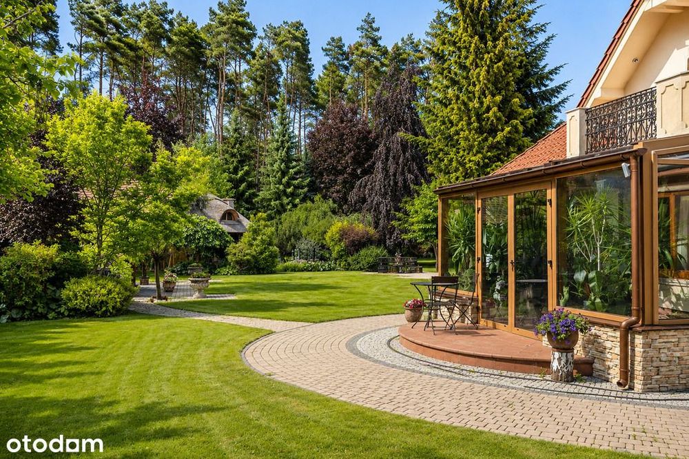 Luksusowa Rezydencja 450 m² w Cekanowie przy lesie