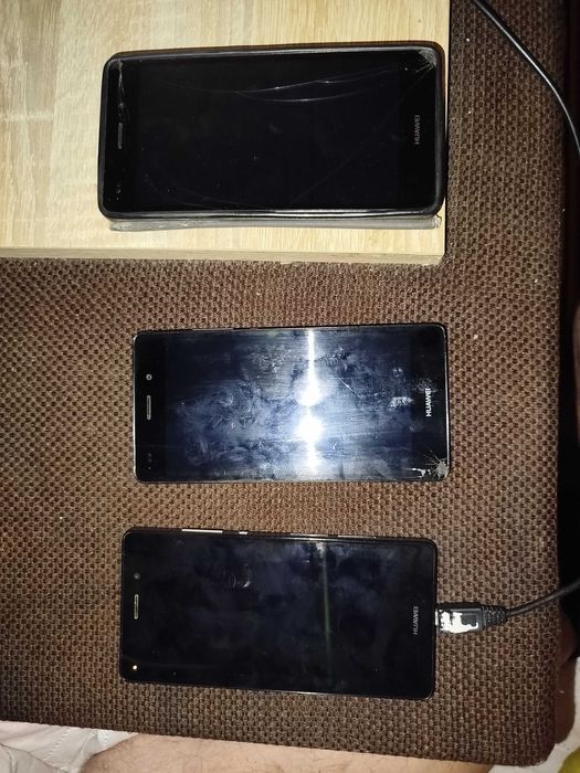 Wyświetlacz z ramką i bateria huawei P8 lite