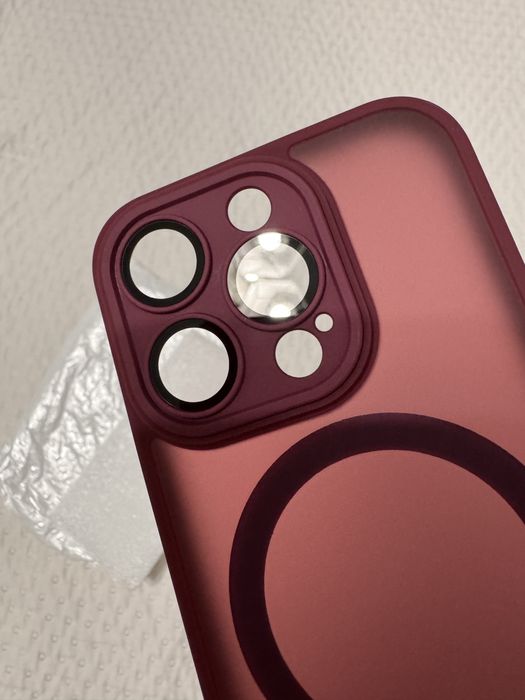Nowe etui do iPhone 15 Pro + szkła na aparat | kolor bordo