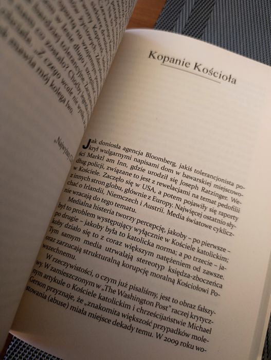 2 książki: O cywilizacji śmierci, Światy Równolegle