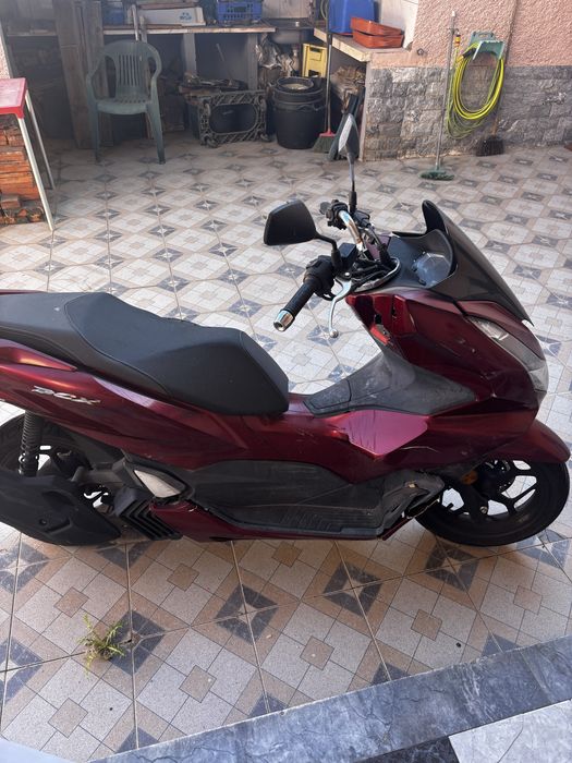 Honda PCX 2023 poucos kms