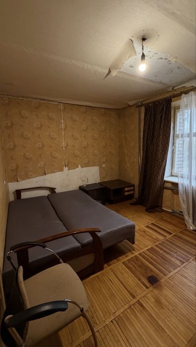 Оренда 2/4/5 Набережна площа 60 м.кв