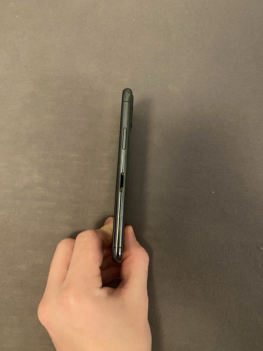 iPhone 11 pro 64gb icloud lock