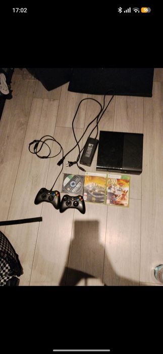 Xbox360e 500gb  27 gier