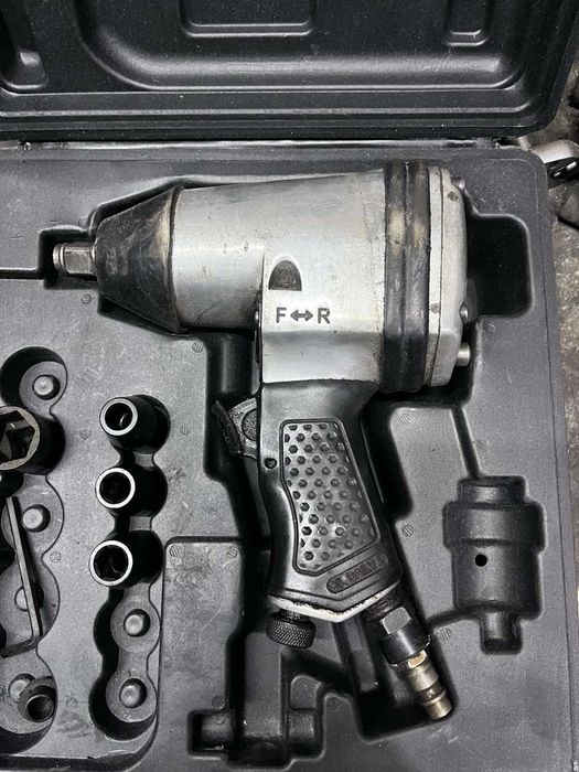 Пневматичний Ударний Гайковерт Intertool 345Нм