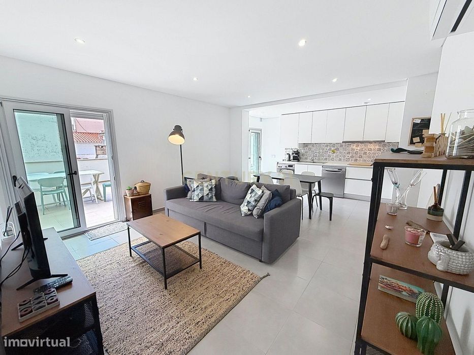 Apartamento T2 em Nazaré, Leiria - Oportunidade Única!