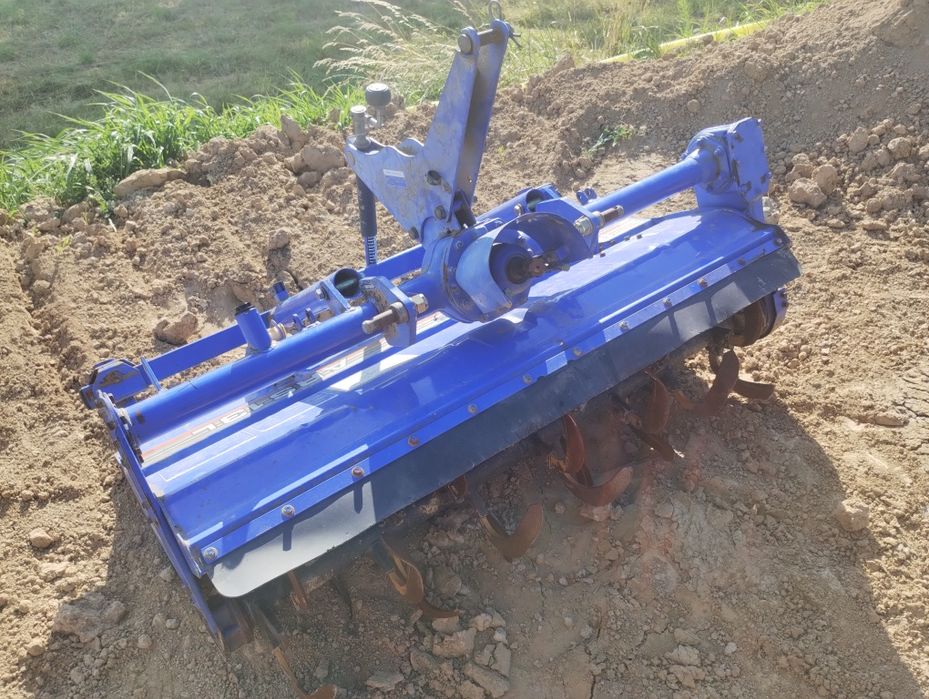 Glebogryzarka Japońska ogrodowa Iseki