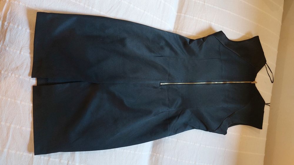 Sukienka zara basic L czarna bez rękawów casual