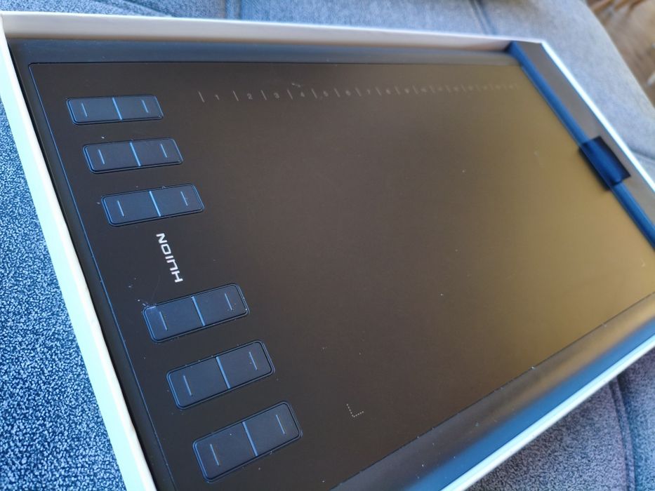 Tablet graficzny HUION 1060 PLUS