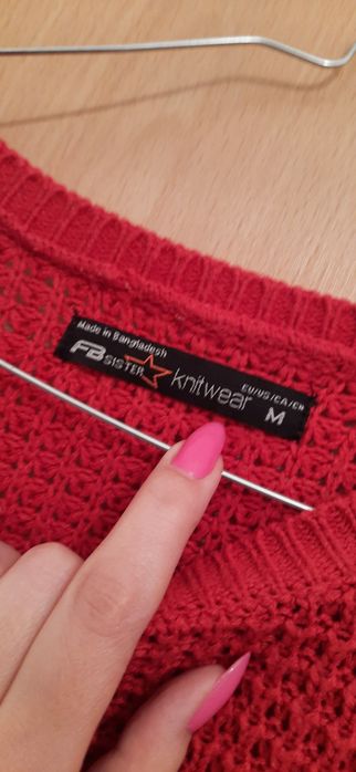 Sweter M czerwony