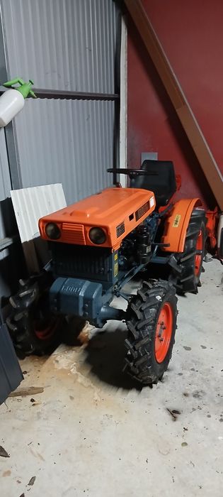 Mini trator kubota