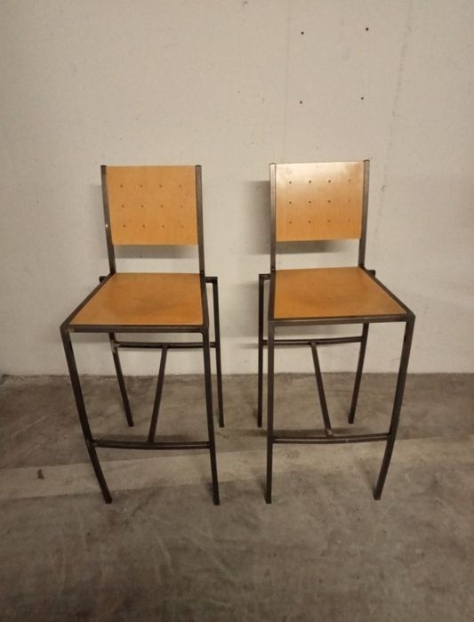 Dwa piękne taborety barowe, hokery w stylu loft. Piękny stan