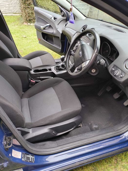 Samochód Ford Mondeo 1,6 TDCi części