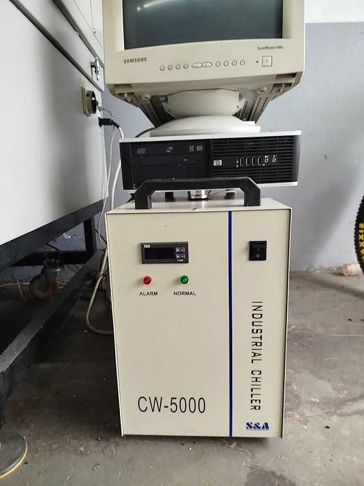 Máquina de corte a laser
