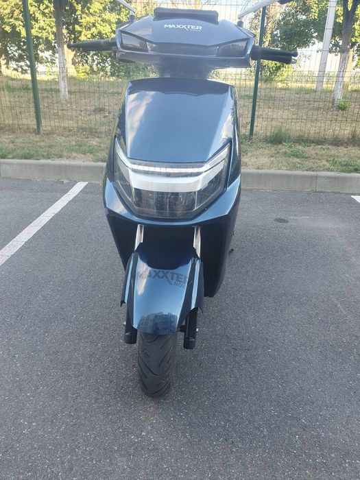 Продам електроскутер Maxxter Nova  — LED-світло, багата комплектація