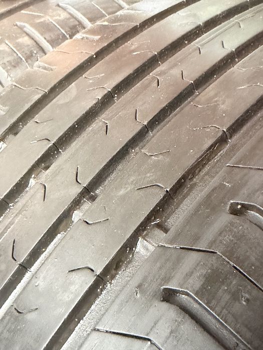 Резина Continental 215/55R17 літо