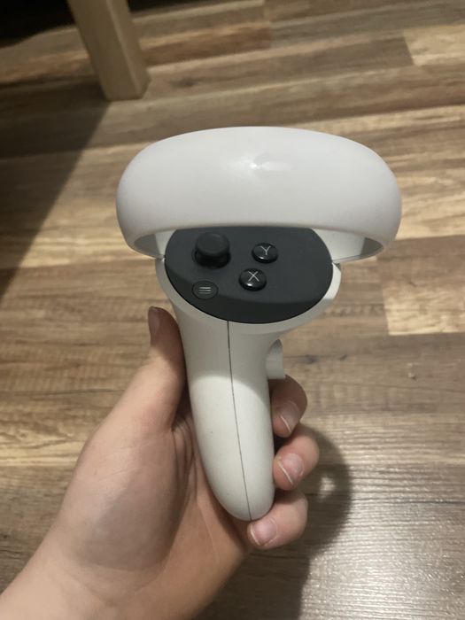 Sprzedam oculus quest 2