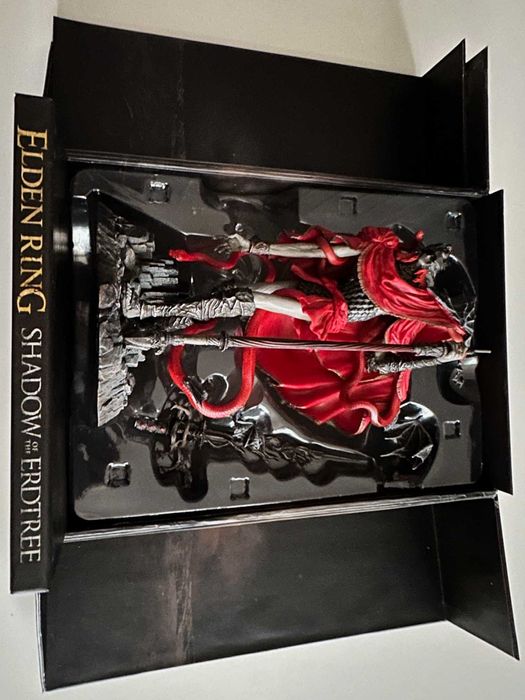 Фігурка ELden Ring Shadow Of The Eerdtree Collector's (Не повне)