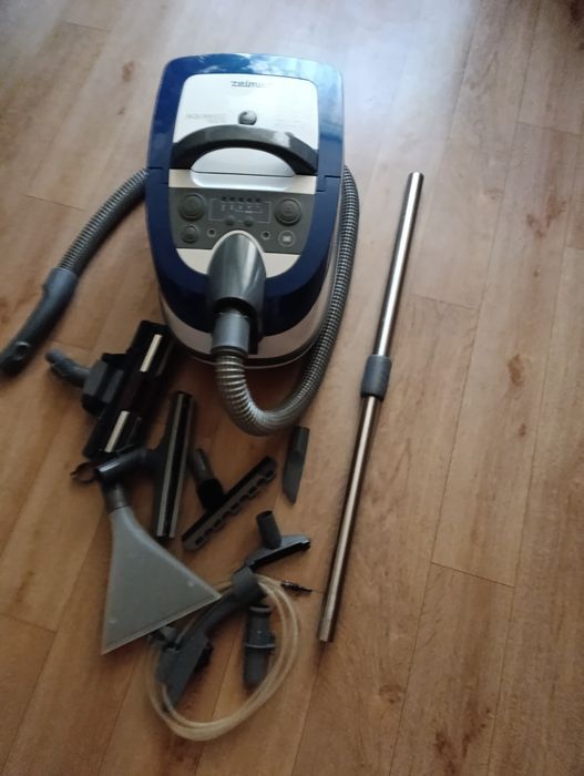 Електроніка.Пилососи.