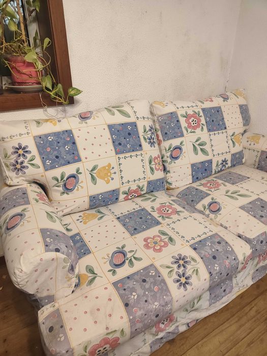 Sofá-cama 3 lugares em bege em ótimo estado | Inclui 3 capas