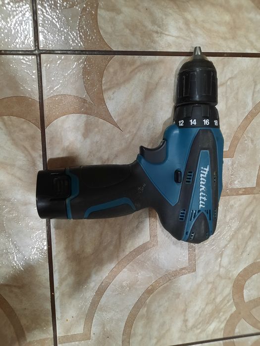 Шуруповерт makita 1300 оборотів
