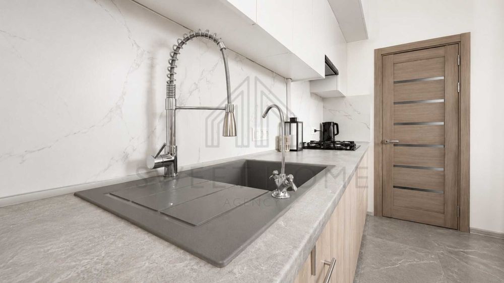 Гостомель | Будинок 186 м² | 9,3 сотки | басейн, сауна, гараж
