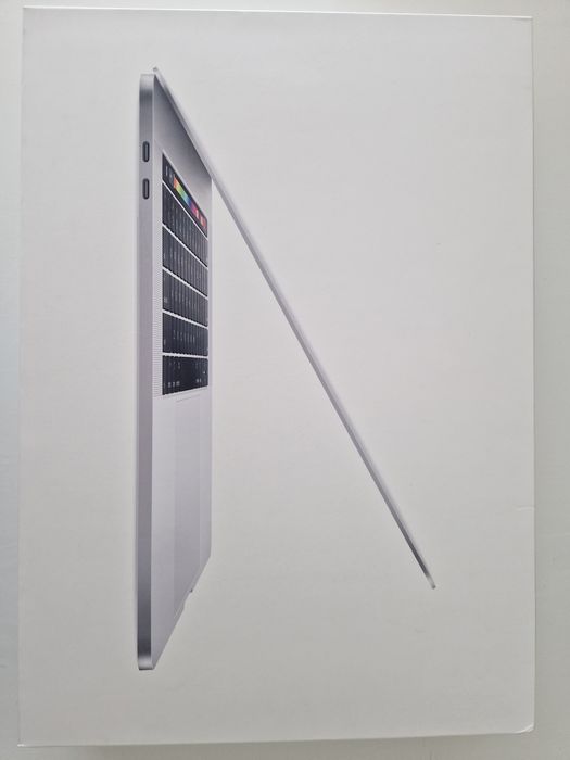 MacBook Pro 15" | 2019 | i9-2,3GHz | 16GB | 512 SSD | Radeon Pro|