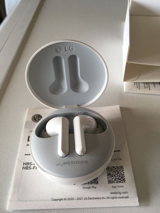 Auriculares LG TONE