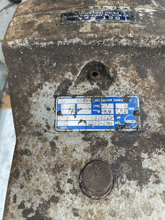 Электро мотор с редуктором на буравую установку