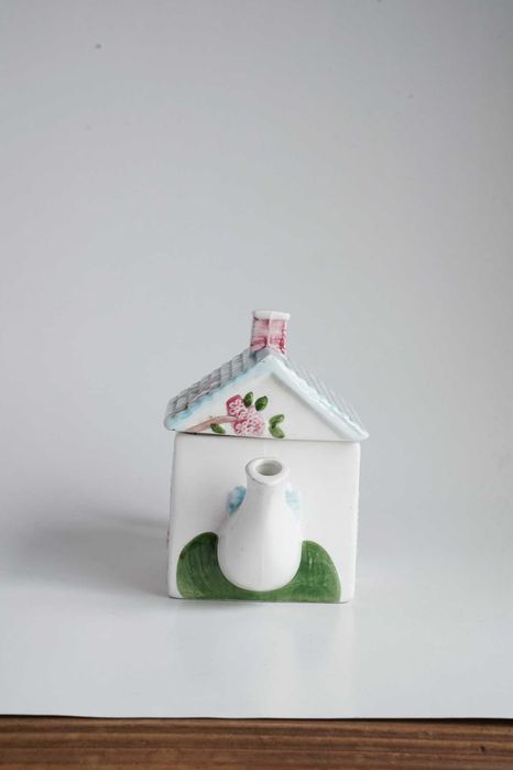 Pequenas peças em porcelana