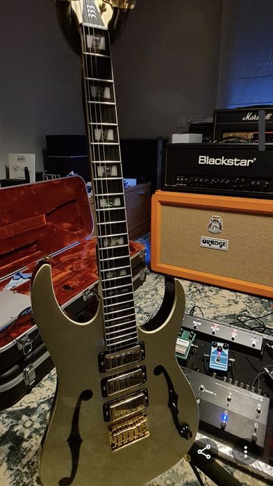 PGM 333  ibanez  Paul gilbert