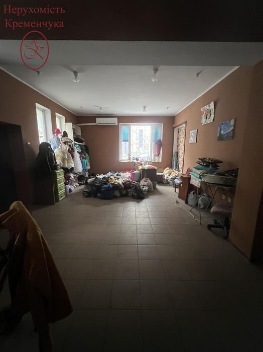 Продам або здам в аренду магазин не подалі центру!
