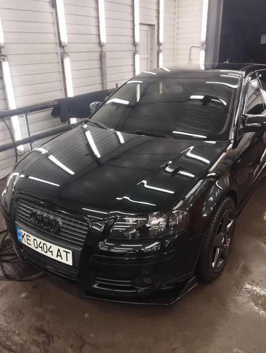 Продам audi a3 8p 2008 год 1.4  турбонаддувом шестиступка механика