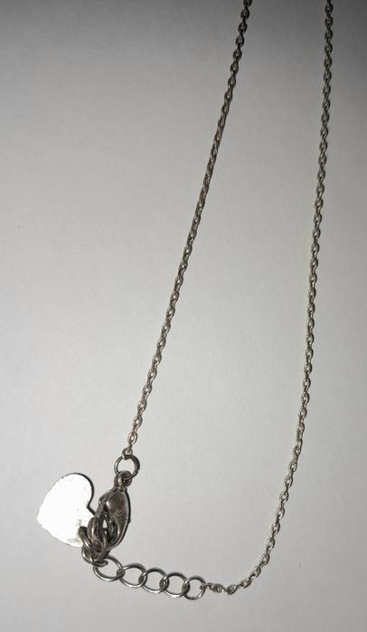 Colar com pendente transparente