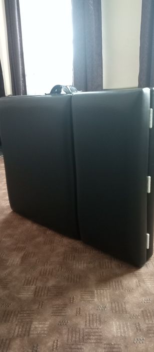 Продам кушетку для б'юті сфери