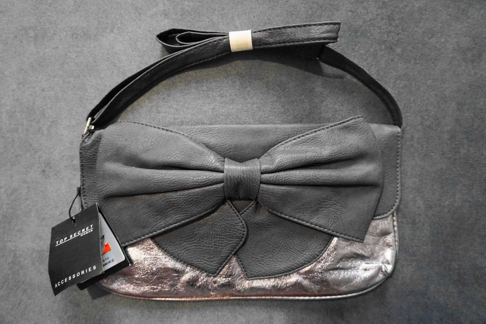 Srebrno-szara kopertówka TOP SECRET