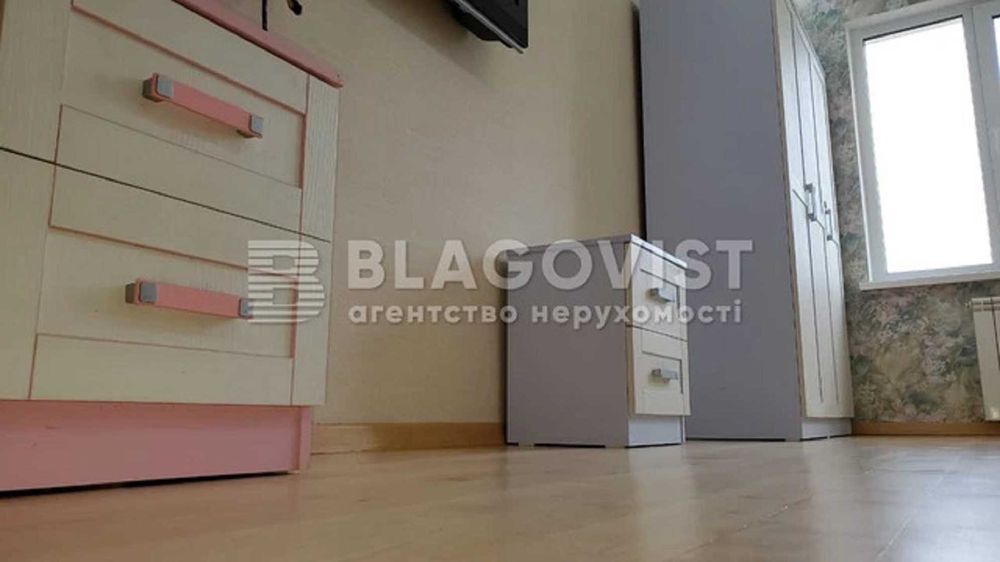 Машинобудівна 21, М Шулявська 3 кім, 90м, 165000$