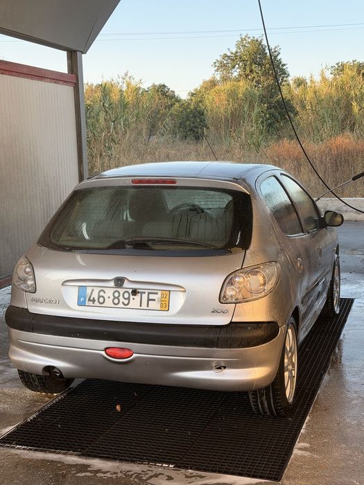 Peugeot 206 1.1 ColorLine 2002 — photo 2