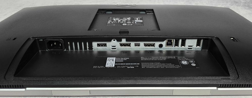 Монітор 23.8" Dell P2415q 3840x2160 UltraHD 4K 16:9 IPS 10bit sRGB 99%