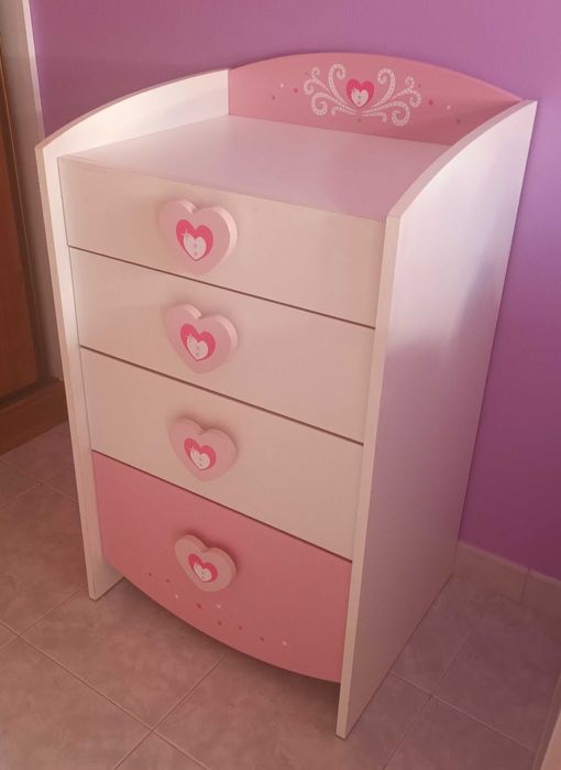 Mobília: Quarto Rosa